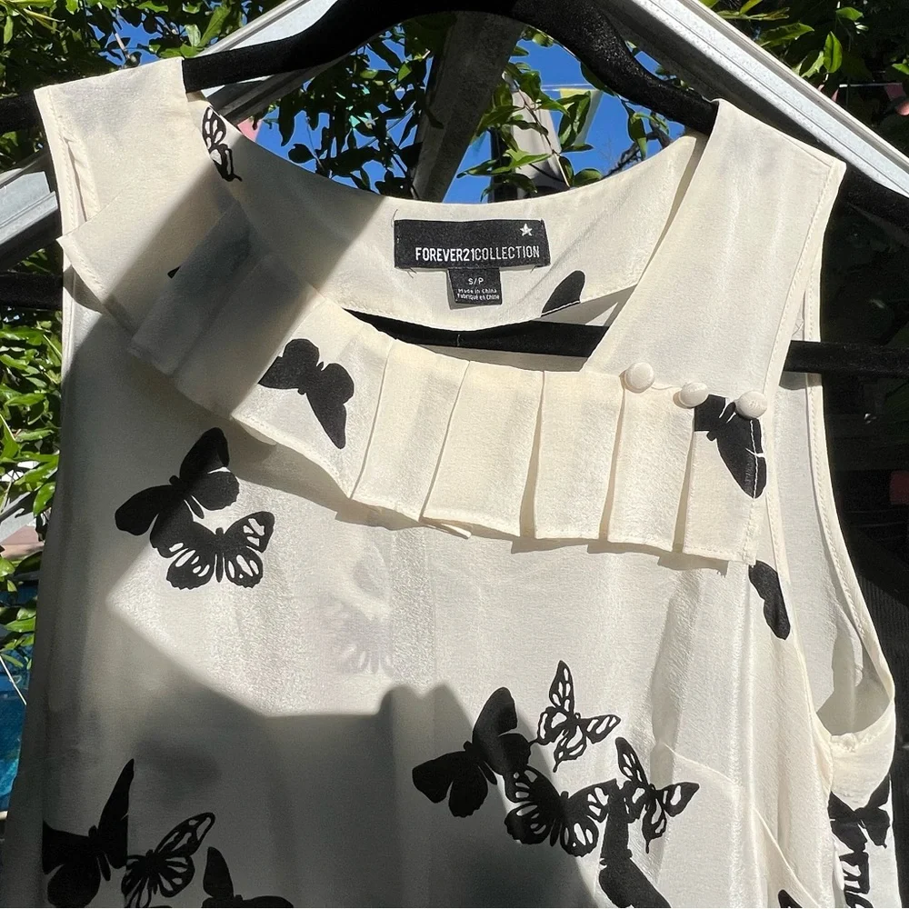 100% Silk Butterfly Top szS - Picture 11 of 15